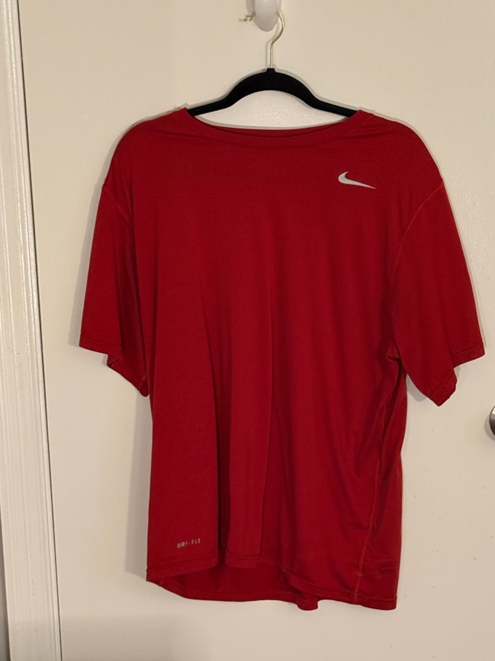 Nike Dri-FIT short sleeve t-shirt XL in red